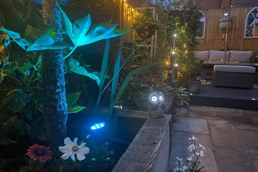 Secret Gem 1 Bed Garden Flat Private Luxury Hot Tub Apartment Bournemouth Ngoại thất bức ảnh