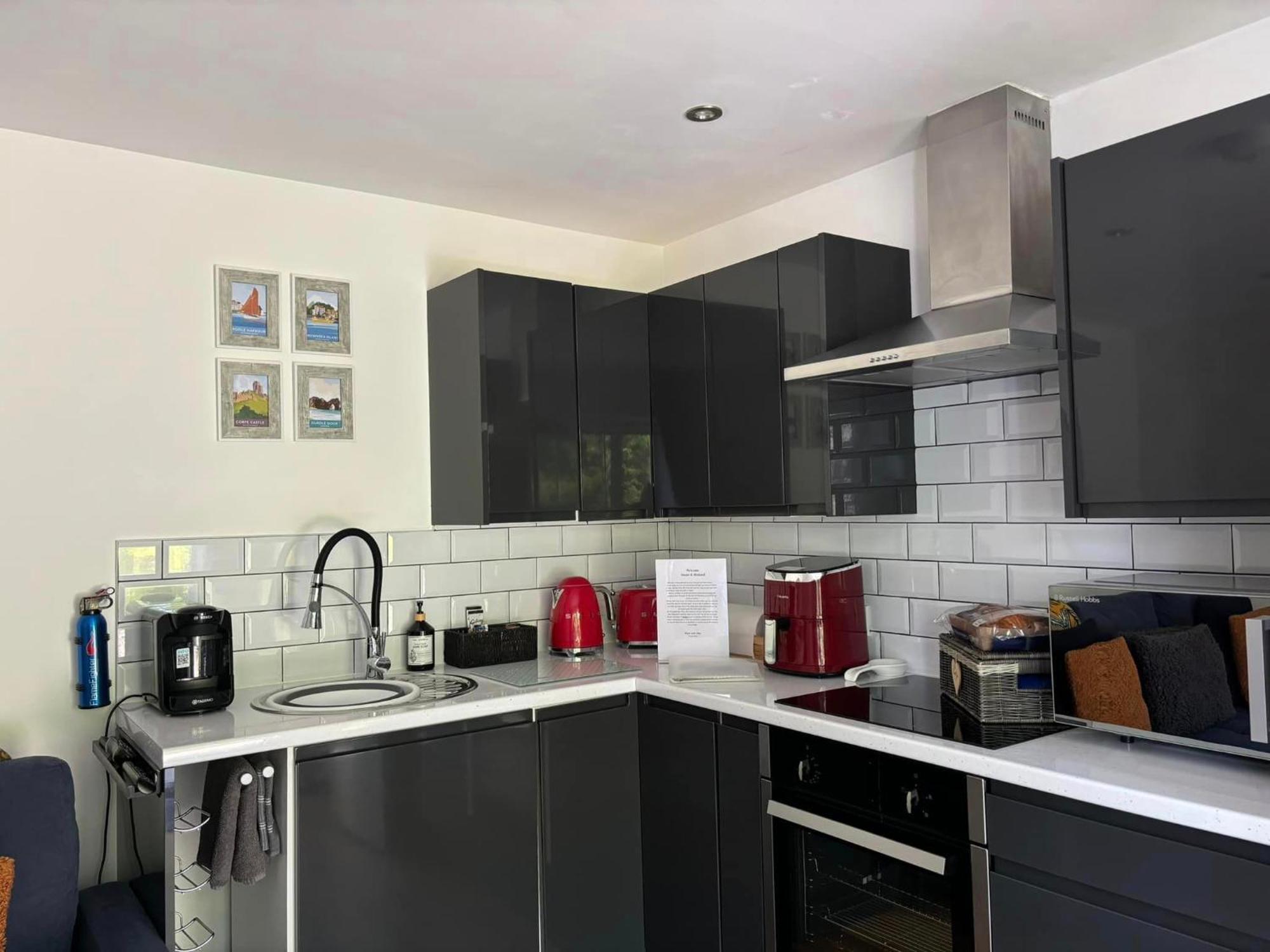 Secret Gem 1 Bed Garden Flat Private Luxury Hot Tub Apartment Bournemouth Ngoại thất bức ảnh